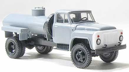 GAZ-52-01 ATZ-22 fuel tank truck<br /><a href='images/pictures/MiniaturModelle/036391.jpg' target='_blank'>Full size image</a>